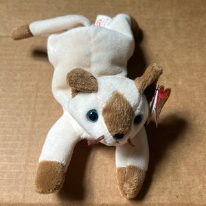 Ty beanie baby. Cat / kitten “Snip” Great condition. Tag still attached.